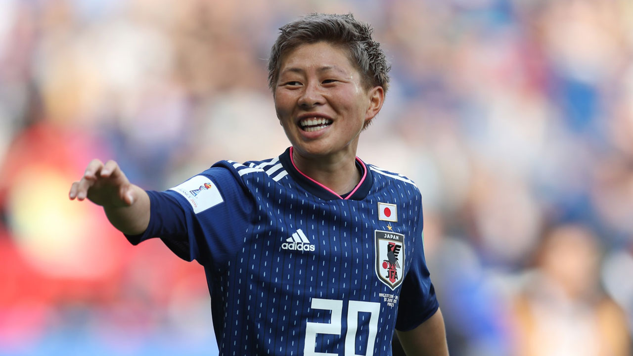 旅美日本足球選手横山久美勇敢出櫃為跨性別伴侶鼓勵 沒理由要待在櫃子裡 Lalatai 拉拉台